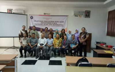 Pelatihan Penyusunan Buku Ajar